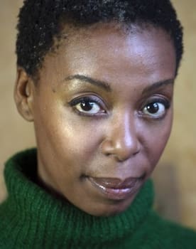  Noma Dumezweni