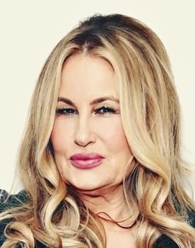  Jennifer Coolidge