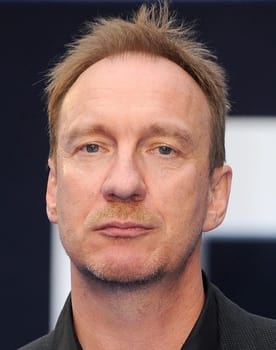  David Thewlis