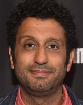  Adeel Akhtar